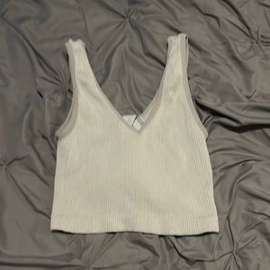 size extra small white tank top